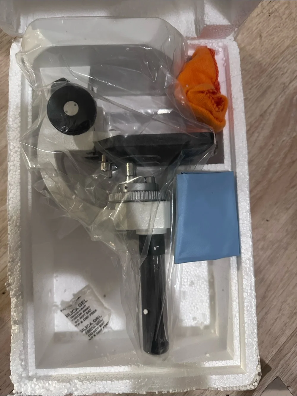 Radical RM-1B Student School Microscope 40x-600x Open Box w/ Manual